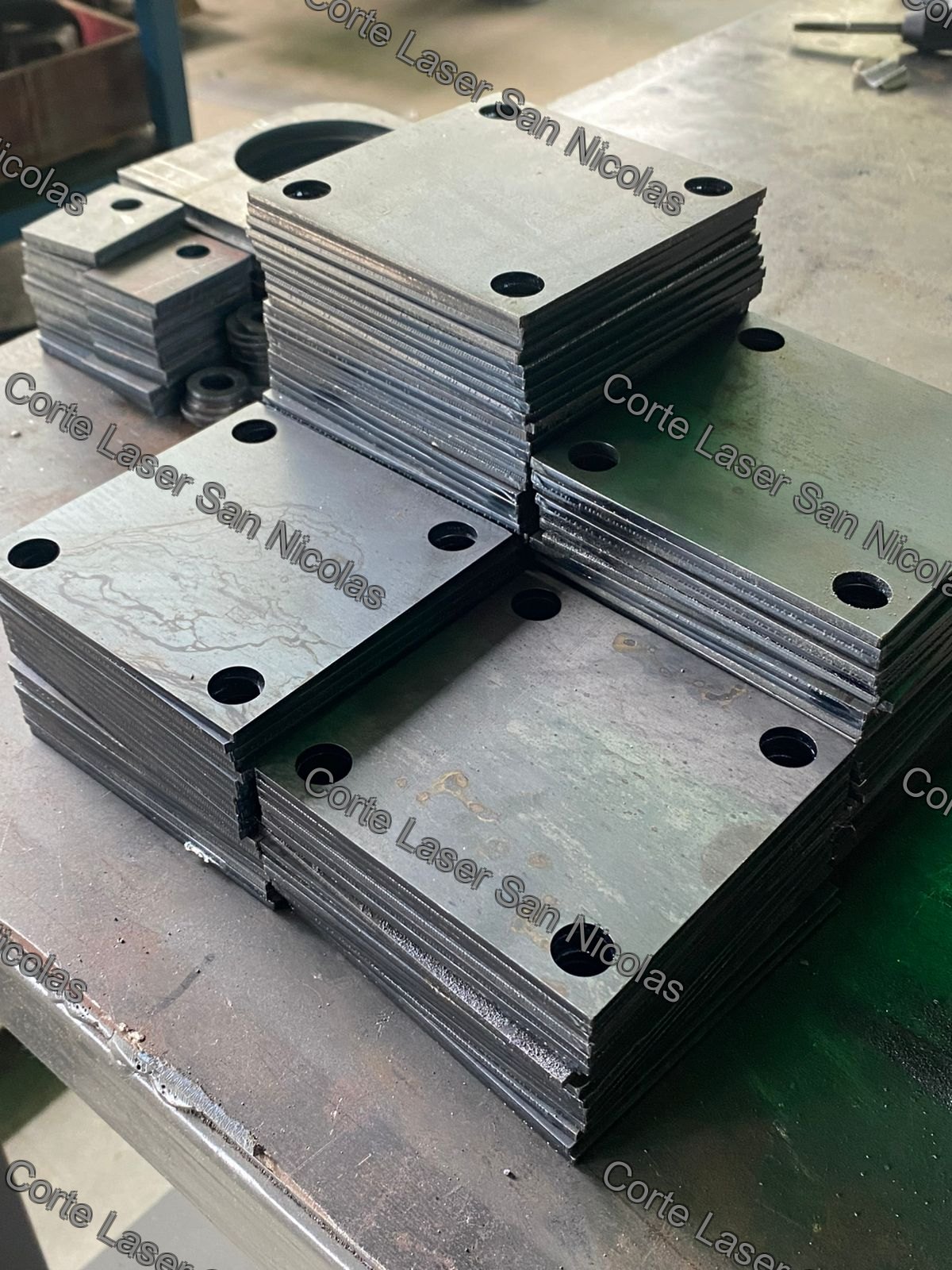 Placas metalicas perforadas